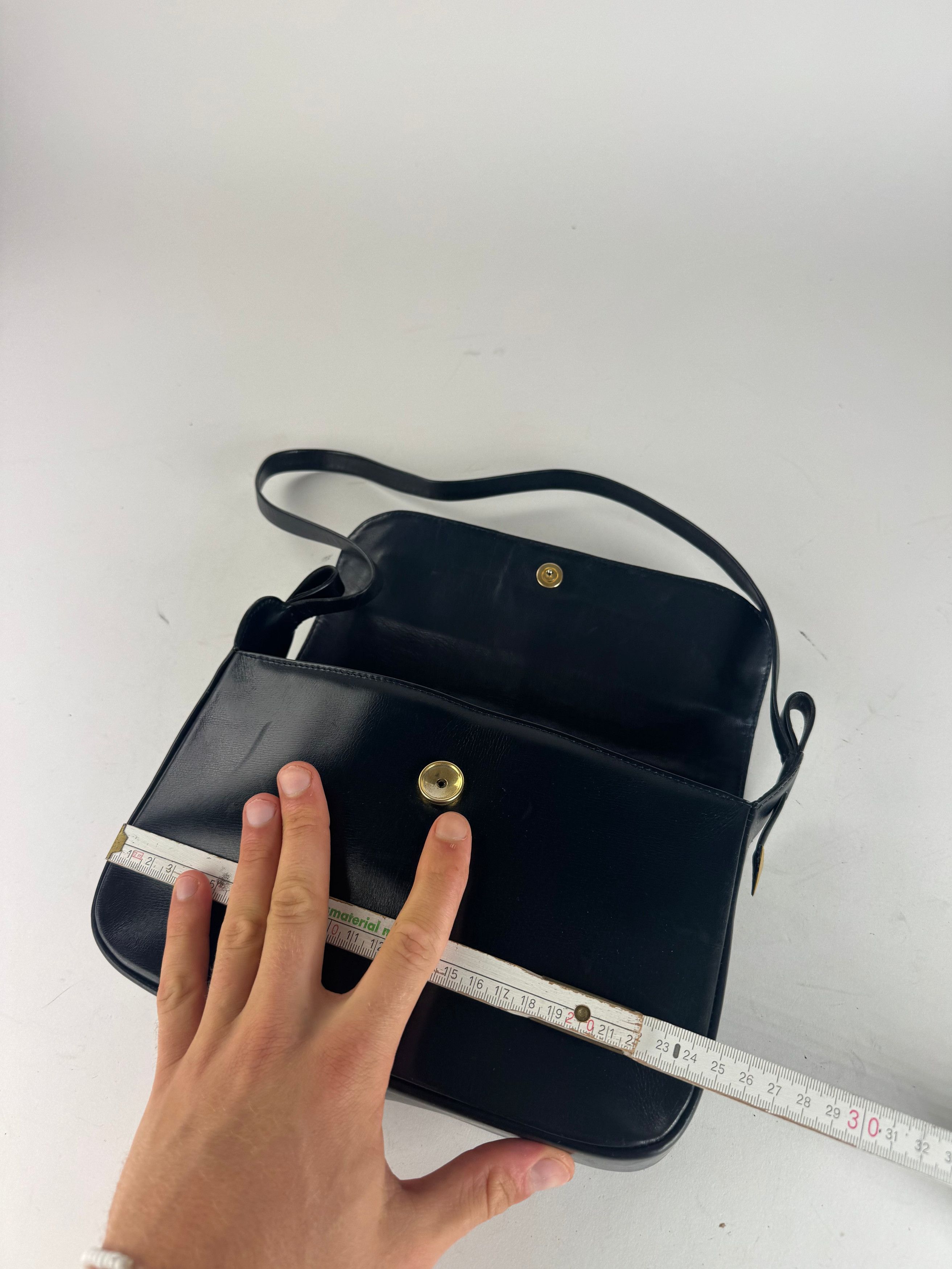 Givenchy Vintage Leather Bag Navy Size ONE SIZE - 10 Thumbnail