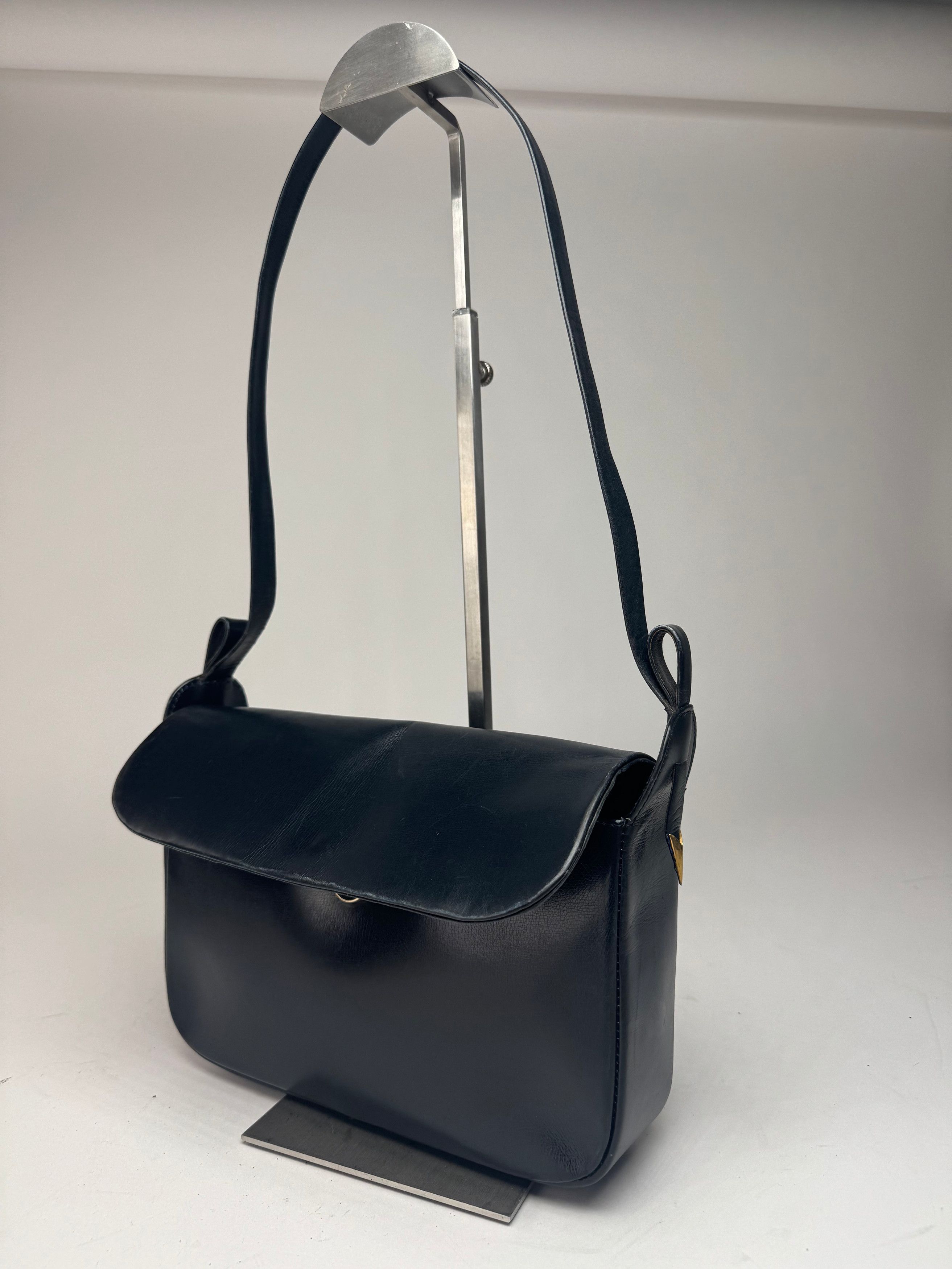 Givenchy Vintage Leather Bag Navy Size ONE SIZE - 13 Thumbnail