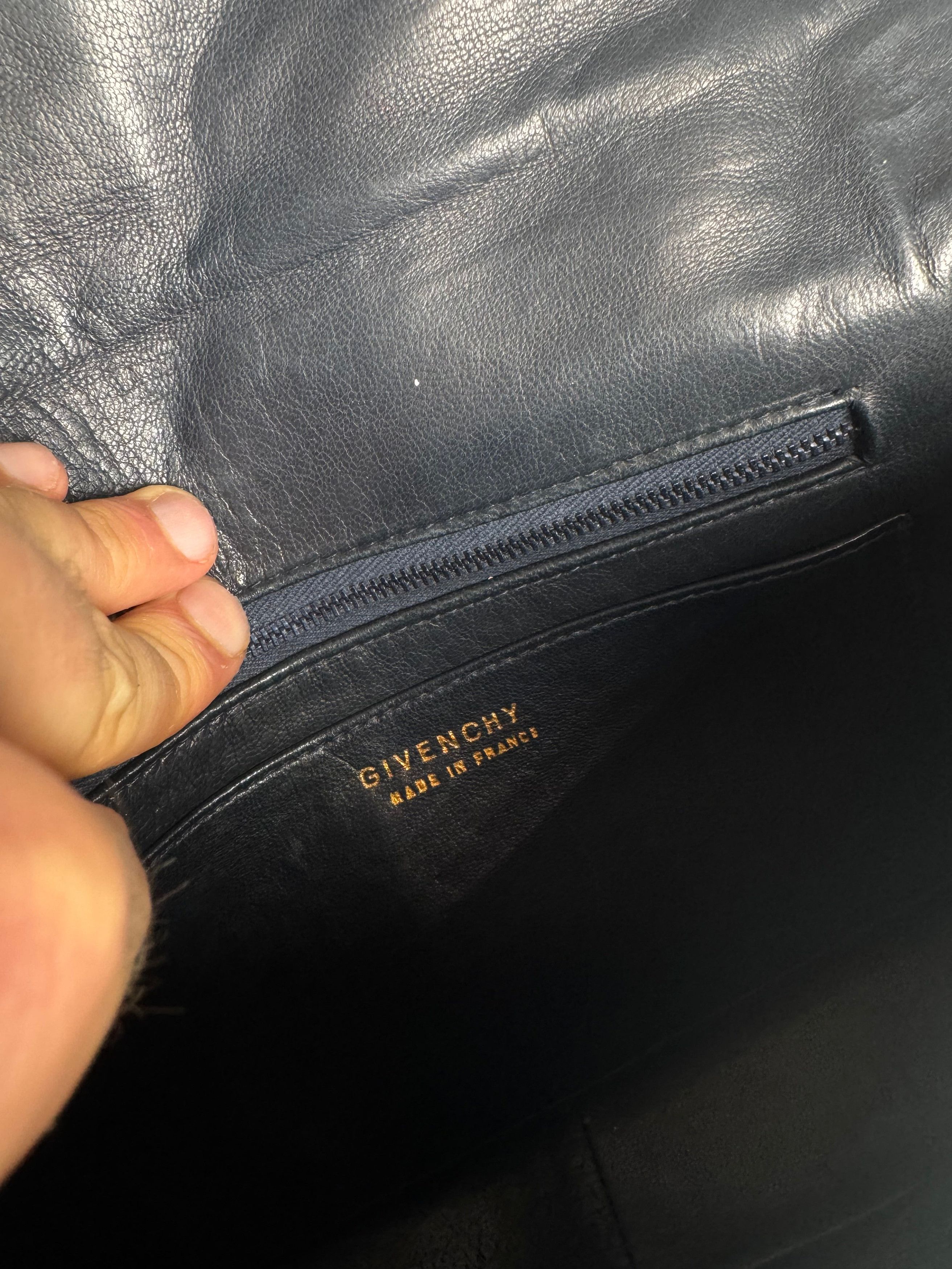 Givenchy Vintage Leather Bag Navy Size ONE SIZE - 2 Thumbnail
