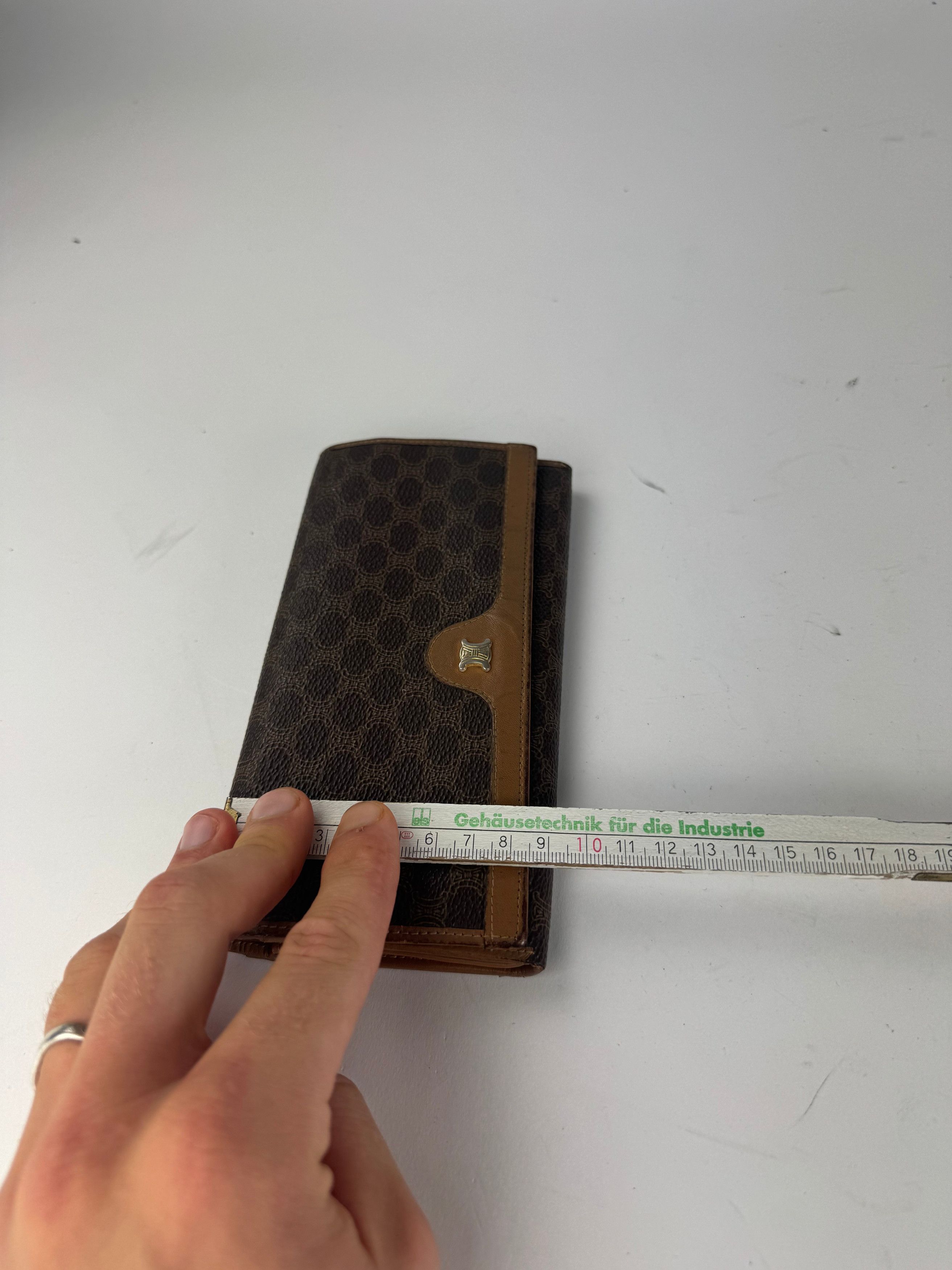 Celine Vintage Triomphe Monogram Leather wallet brown Size ONE SIZE - 11 Thumbnail