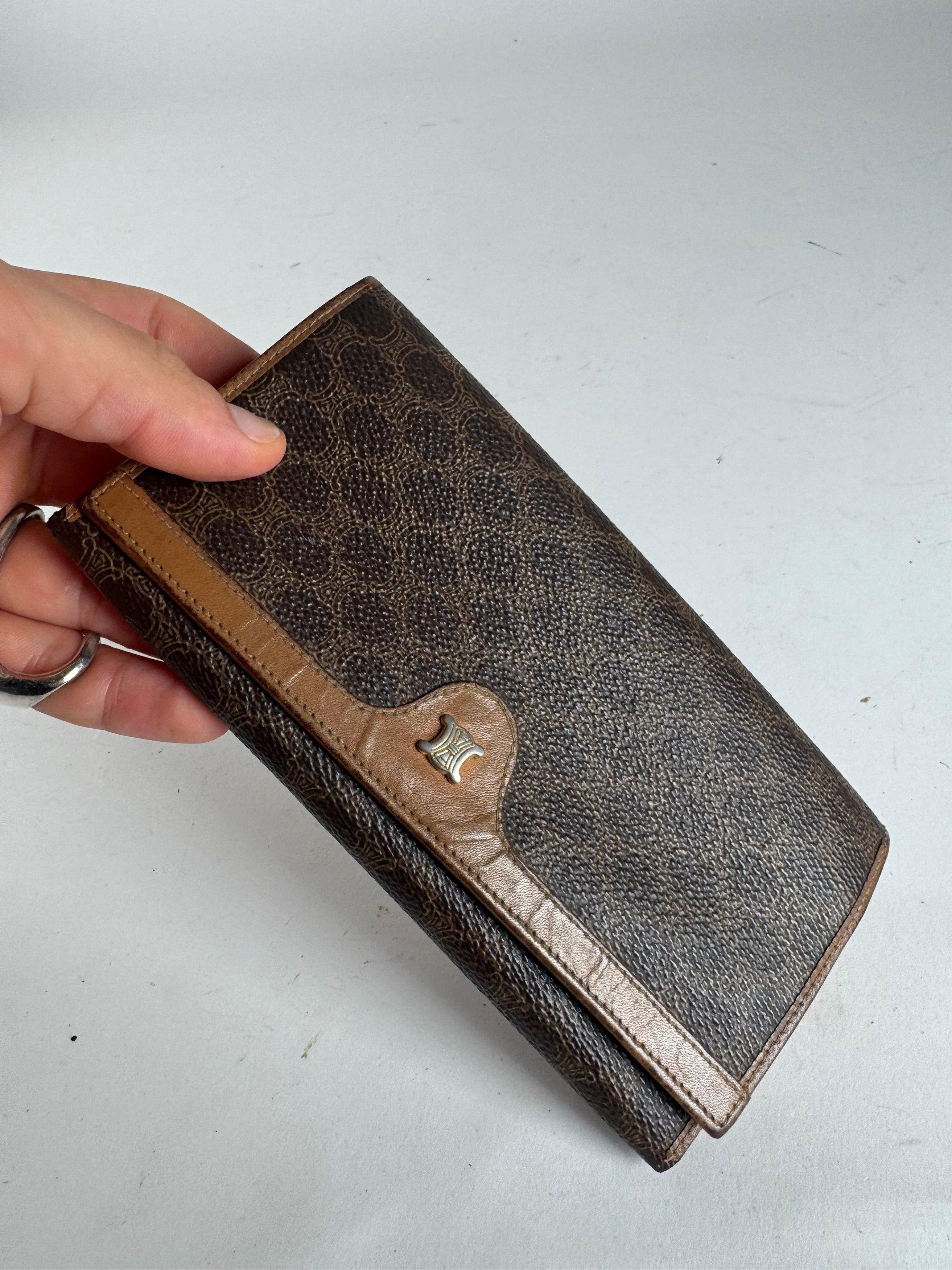 Celine Vintage Triomphe Monogram Leather wallet brown Size ONE SIZE - 4 Thumbnail