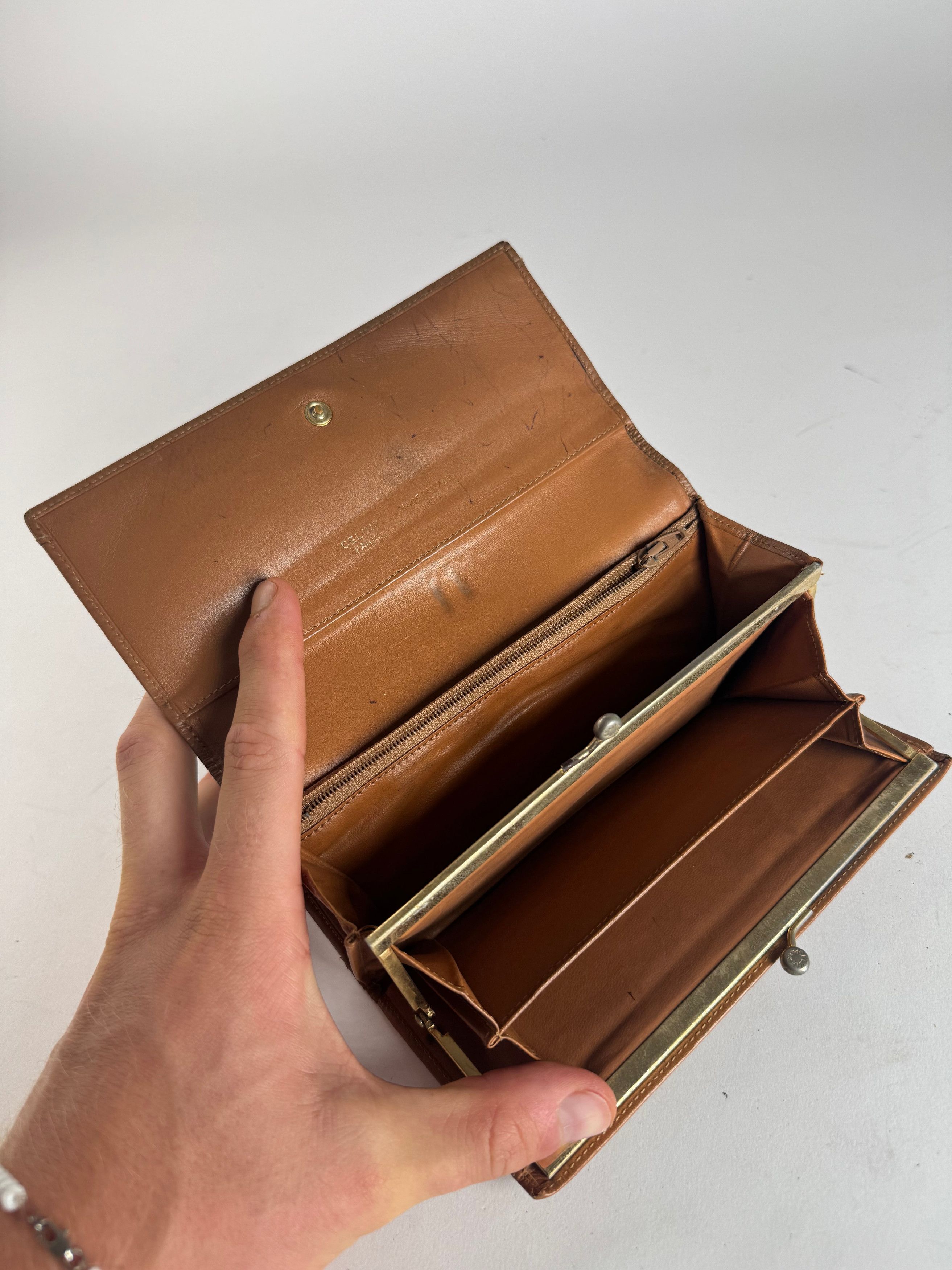 Celine Vintage Triomphe Monogram Leather wallet brown Size ONE SIZE - 5 Thumbnail