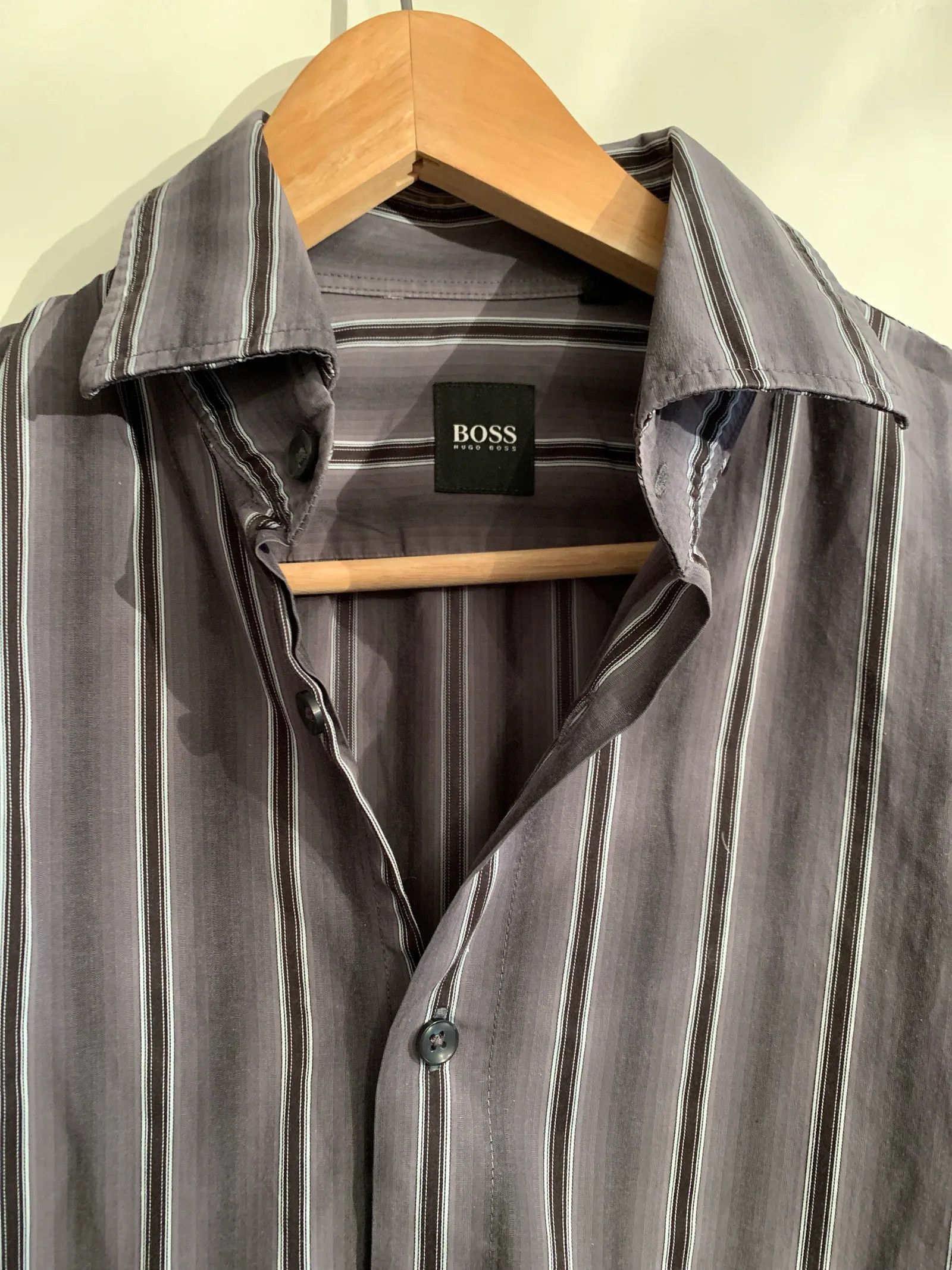 Hugo Boss Hugo Boss Hugo boss Shirt Size US M / EU 48-50 / 2 - 2 Thumbnail