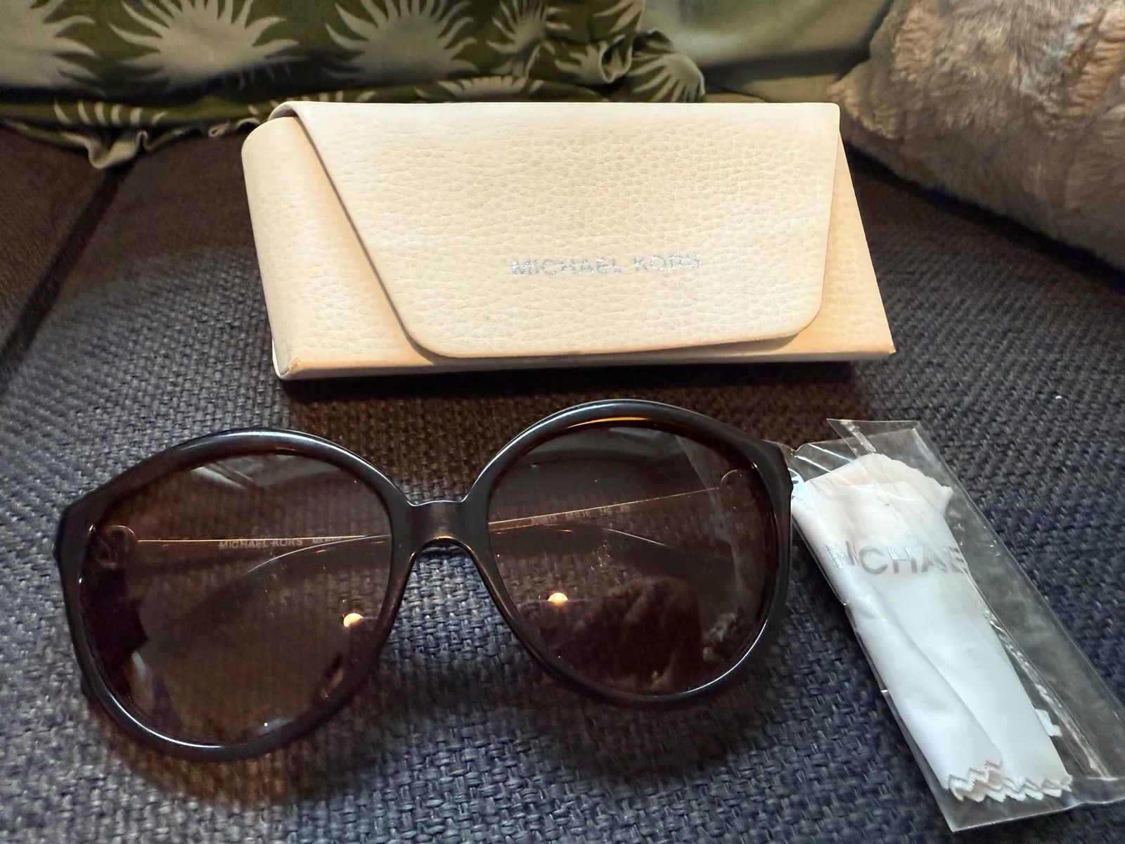 Michael Kors Michael Kors Sunglasses Size ONE SIZE - 2 Thumbnail