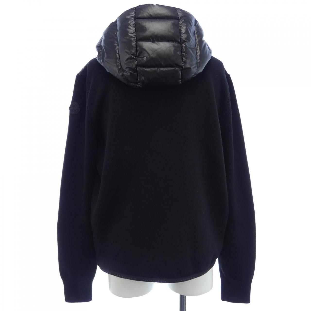 Moncler Moncler Moncler Down Jacket Others Outerwear 20919B00004 DUTY FREE for USA Size ONE SIZE - 2 Thumbnail