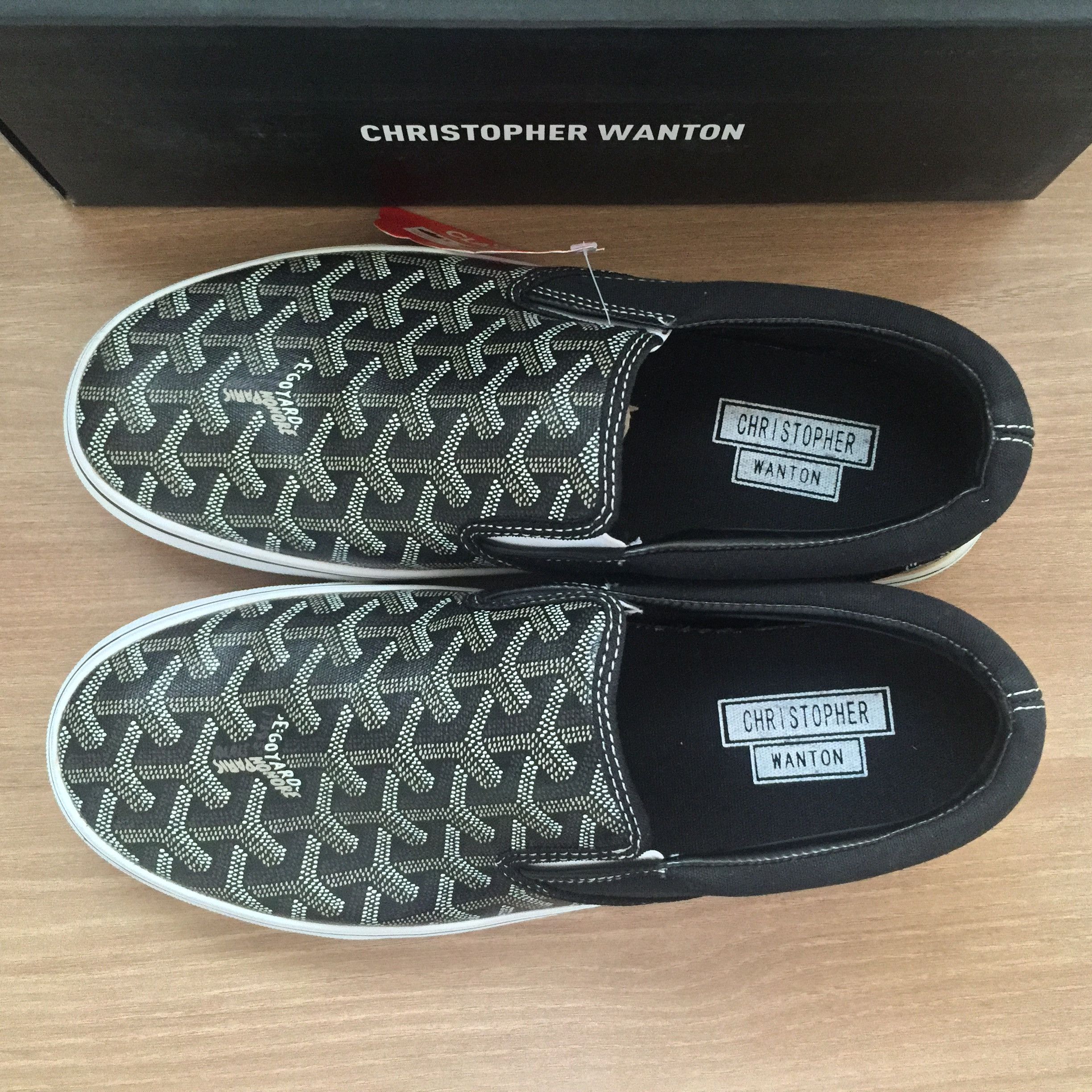 Goyard vans price hotsell