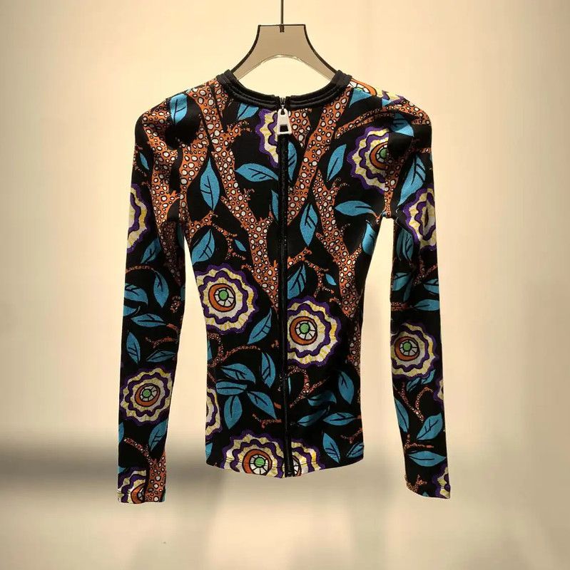 Louis Vuitton Louis Vuitton Colorful Knit Top for Women 0089 Size XS / US 0-2 / IT 36-38 - 2 Thumbnail