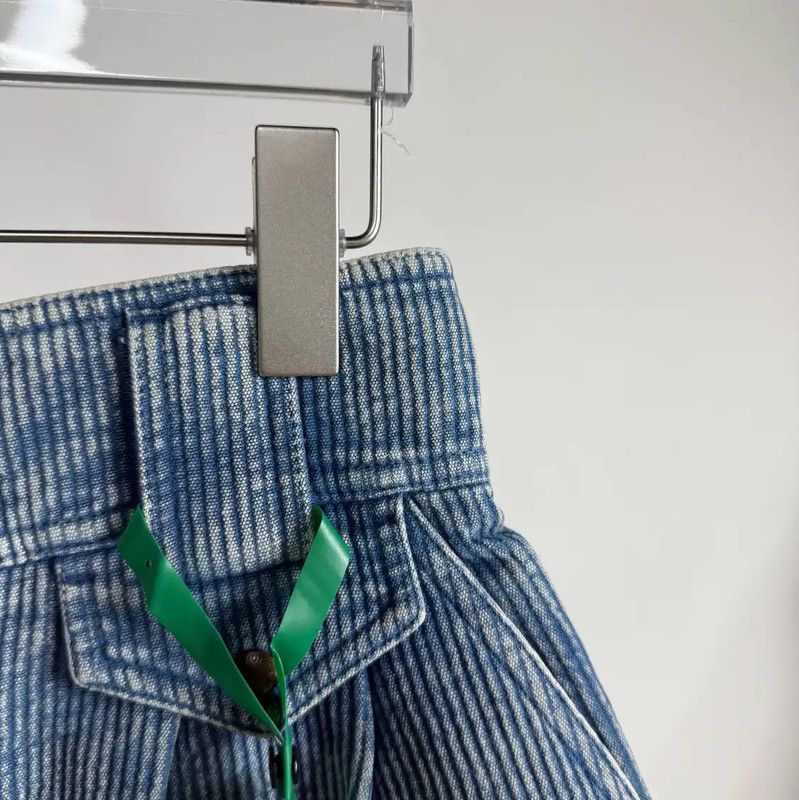 Louis Vuitton Louis Vuitton Blue Cotton Women's Shorts 0089 Size 23" - 4 Thumbnail
