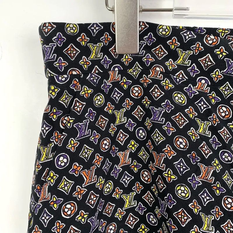 Louis Vuitton Louis Vuitton Colorful Silk Women's Shorts 0089 Size 28" / US 6 / IT 42 - 3 Thumbnail