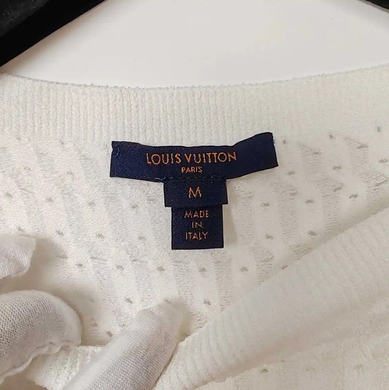 Louis Vuitton Louis Vuitton White Knit Sweater for Women 0089 Size M / US 6-8 / IT 42-44 - 3 Thumbnail