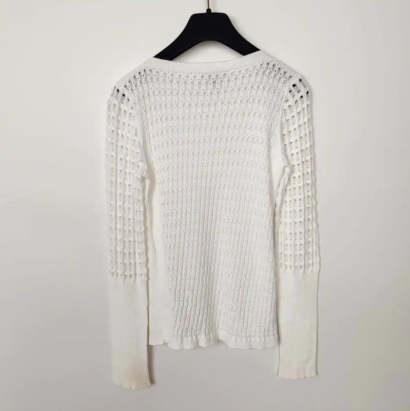 Louis Vuitton Louis Vuitton White Knit Sweater for Women 0089 Size M / US 6-8 / IT 42-44 - 2 Thumbnail