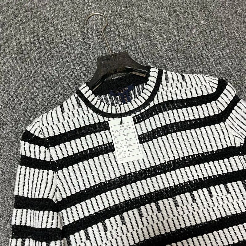 Louis Vuitton Louis Vuitton Women's Striped Knit Sweater 0089 Size M / US 6-8 / IT 42-44 - 3 Thumbnail