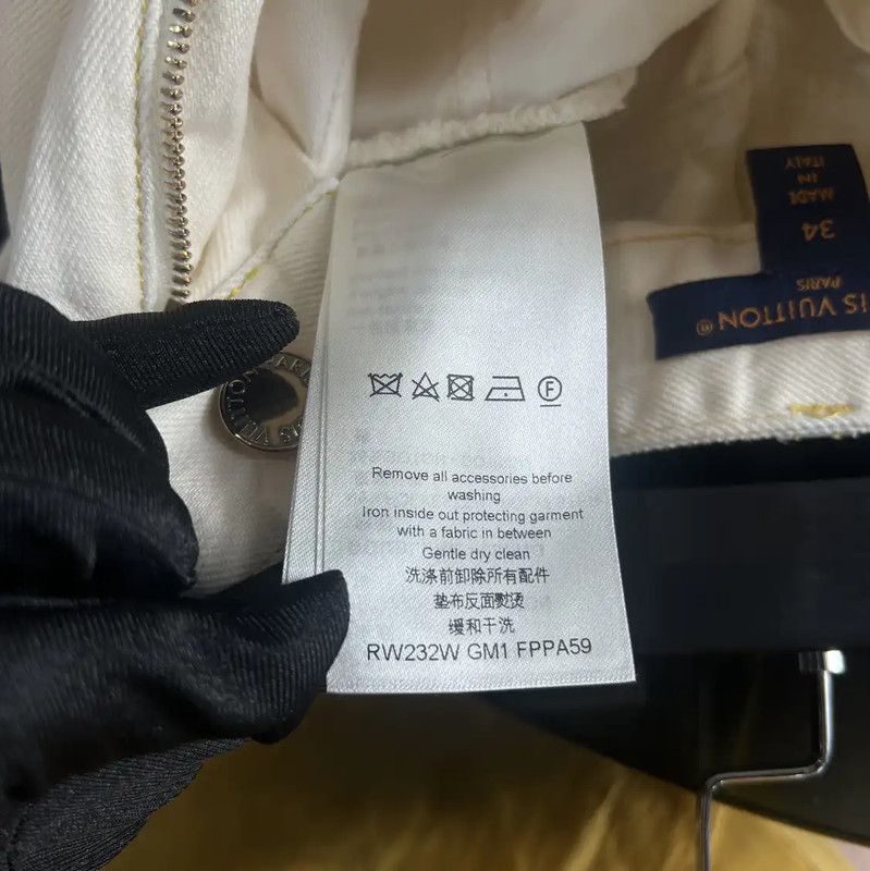 Louis Vuitton Louis Vuitton White Cotton Women's Shorts 0089 Size 28" / US 6 / IT 42 - 5 Thumbnail