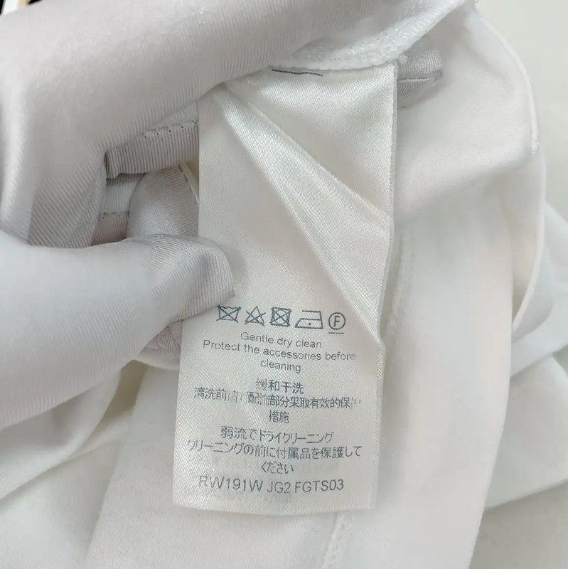 Louis Vuitton Louis Vuitton White Summer Short Sleeve T-Shirt 0089 Size XS / US 0-2 / IT 36-38 - 9 Thumbnail