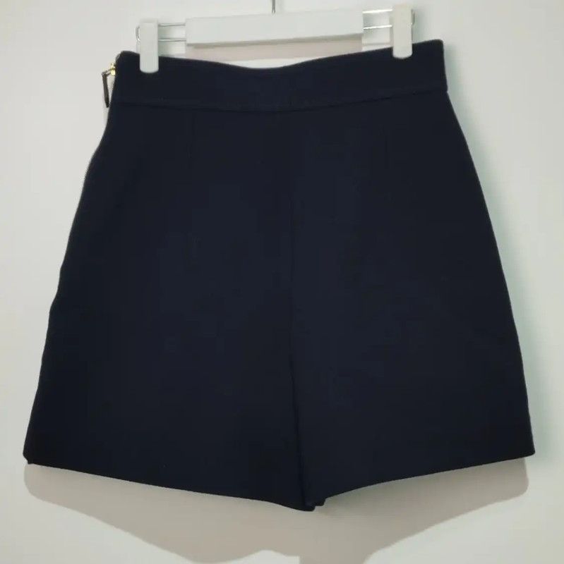 Louis Vuitton Louis Vuitton Black Cotton Women's Shorts 0089 Size 30" / US 8 / IT 44 - 2 Thumbnail