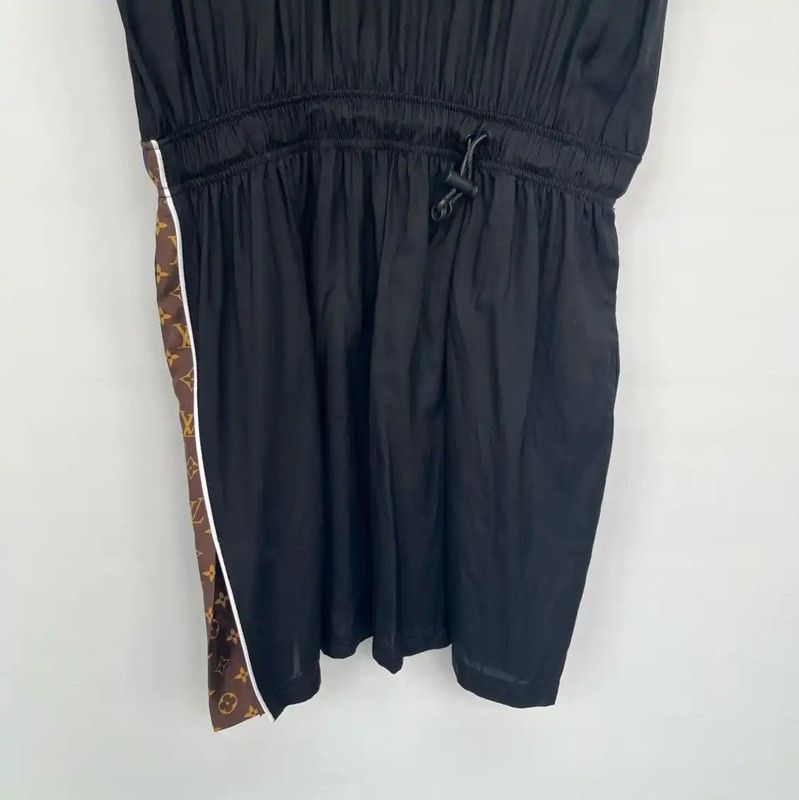 Louis Vuitton Louis Vuitton Summer Black Dress Size XS 0089 Size XS / US 0-2 / IT 36-38 - 3 Thumbnail