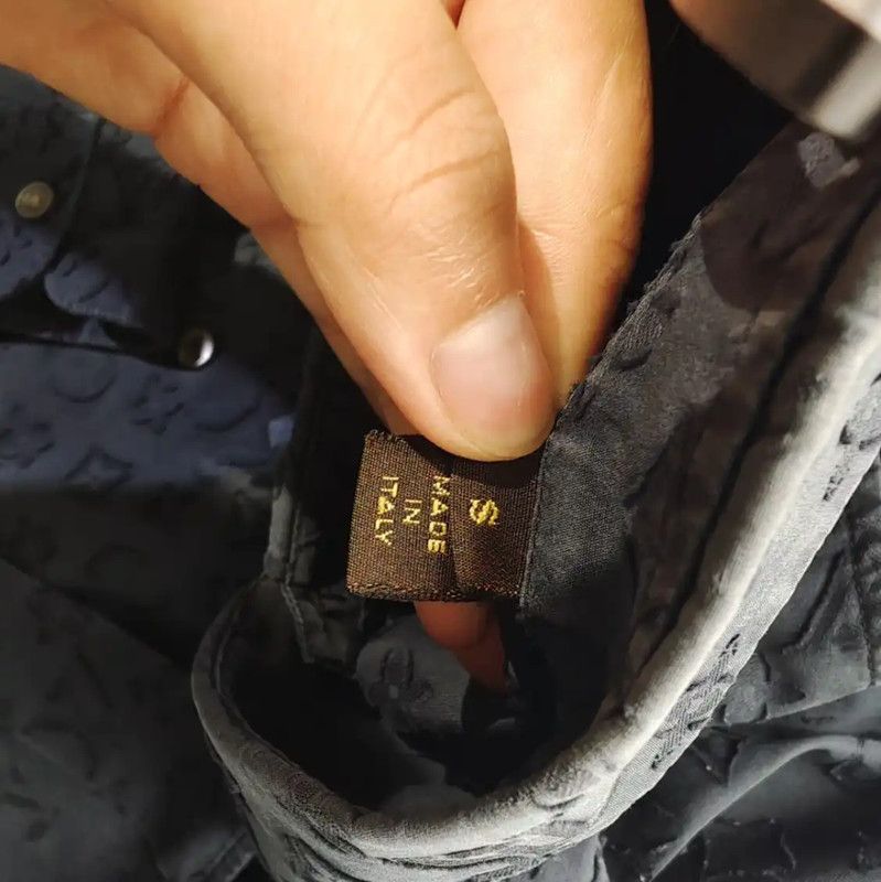 Louis Vuitton Louis Vuitton Women's Dark Blue Cotton Shirt 0089 Size S / US 4 / IT 40 - 6 Thumbnail