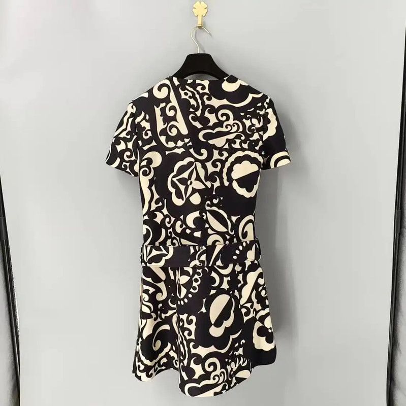 Louis Vuitton Louis Vuitton Beige Women's Dress XS Size 0089 Size XS / US 0-2 / IT 36-38 - 2 Thumbnail