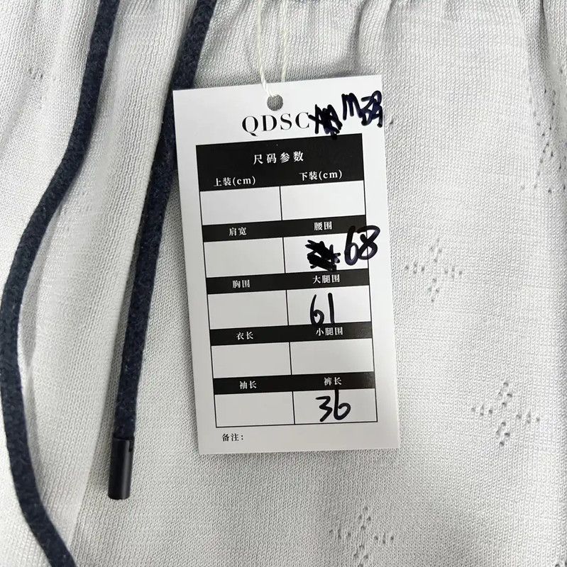Louis Vuitton Louis Vuitton White Cotton Women's Shorts 0089 Size 26" / US 2 / IT 38 - 5 Thumbnail
