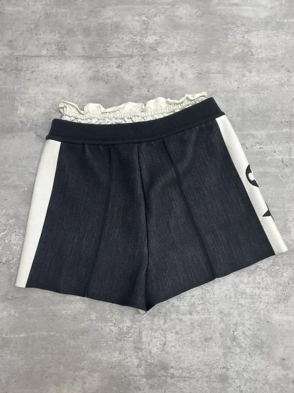 Louis Vuitton Louis Vuitton Black Cotton Women's Shorts 0089 Size 28" / US 6 / IT 42 - 2 Thumbnail