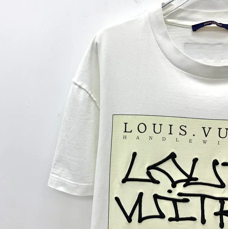 Louis Vuitton Louis Vuitton White Graphic Cotton T-Shirt 0089 Size M / US 6-8 / IT 42-44 - 3 Thumbnail