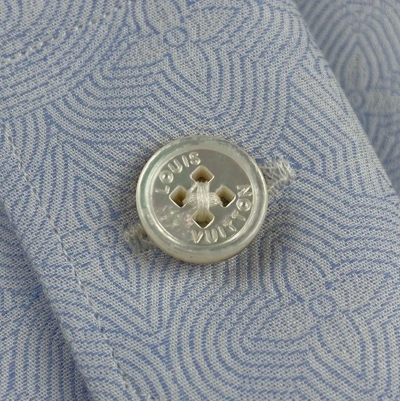 Louis Vuitton Louis Vuitton Light Blue Cotton Shirt for Women 0089 Size M / US 6-8 / IT 42-44 - 2 Thumbnail