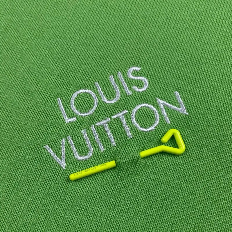 Louis Vuitton Louis Vuitton Green Cotton T-Shirt for Women 0089 Size XL / US 12-14 / IT 48-50 - 3 Thumbnail