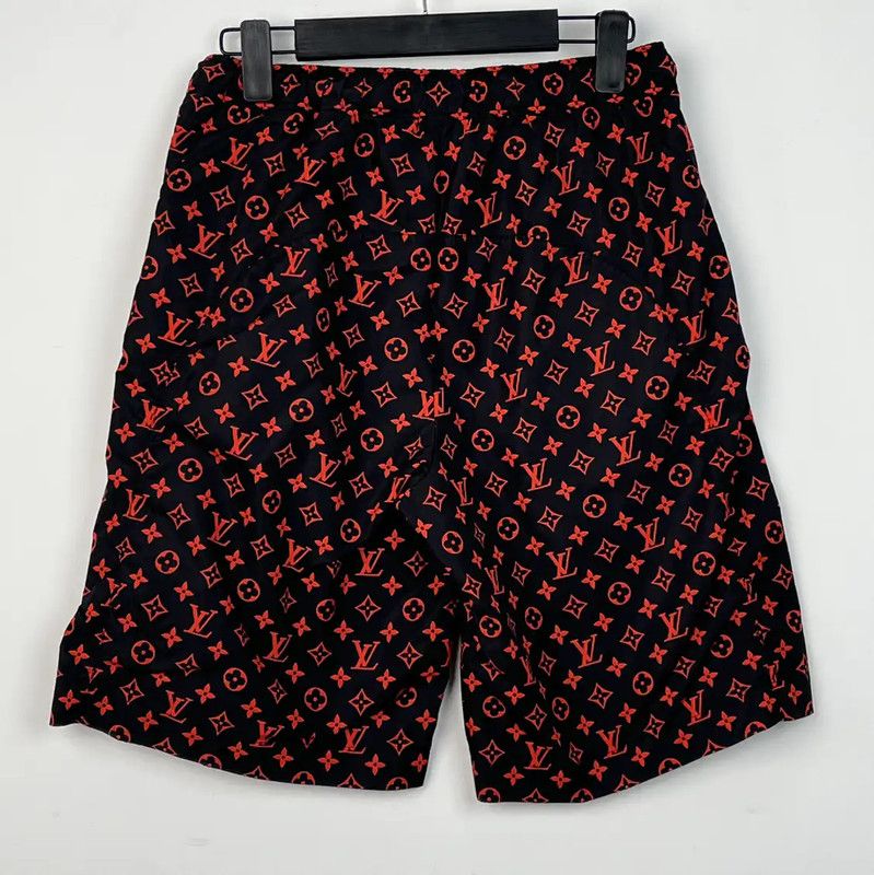 Louis Vuitton Louis Vuitton Summer Black Casual Shorts for Women 0089 Size 22" - 2 Thumbnail
