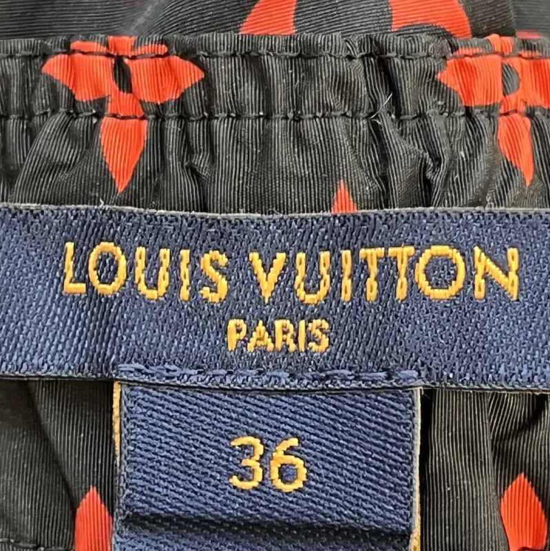Louis Vuitton Louis Vuitton Summer Black Casual Shorts for Women 0089 Size 22" - 6 Thumbnail