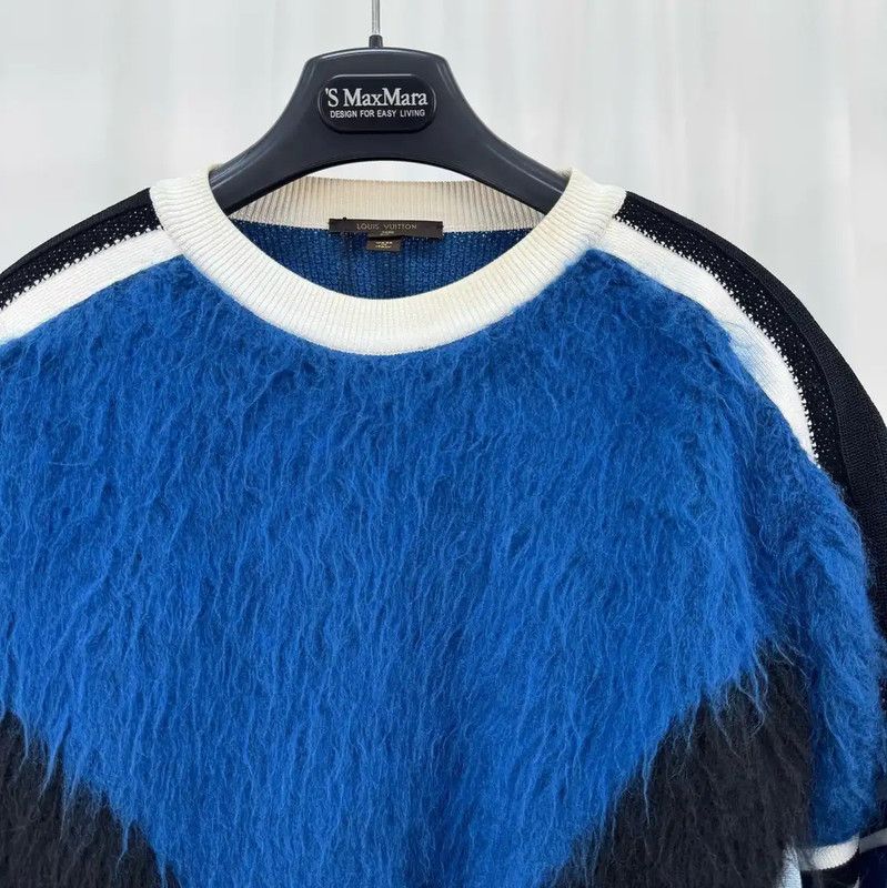 Louis Vuitton Louis Vuitton M Size Blue Mohair Sweater 0089 Size M / US 6-8 / IT 42-44 - 3 Thumbnail