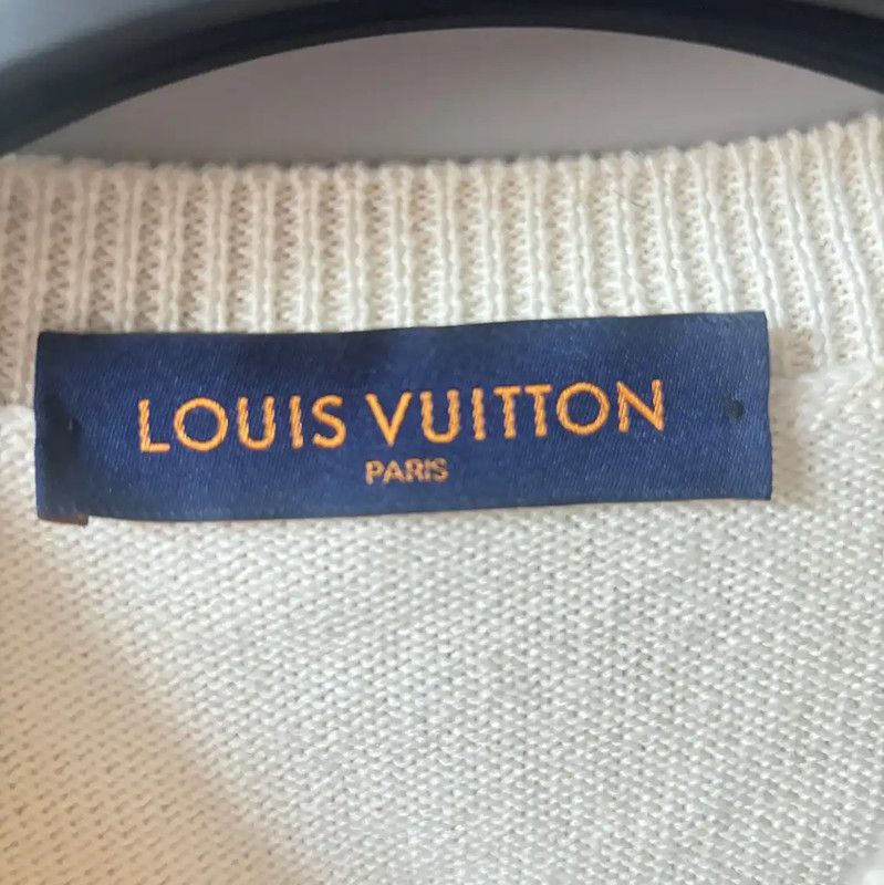 Louis Vuitton Louis Vuitton White Wool Women's Sweater 0089 Size L / US 10 / IT 46 - 3 Thumbnail