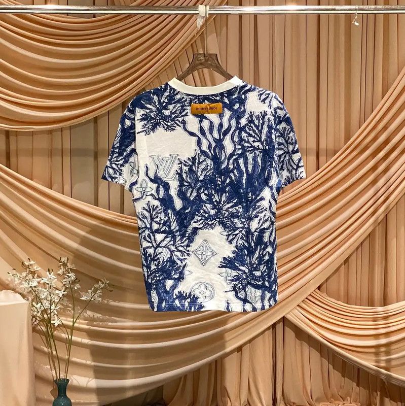 Louis Vuitton Louis Vuitton Women's S Size Colorful Cotton T-Shirt 0089 Size S / US 4 / IT 40 - 2 Thumbnail