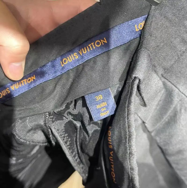 Louis Vuitton Louis Vuitton Black Cotton Women's Shorts 0089 Size 27" / US 4 / IT 40 - 3 Thumbnail