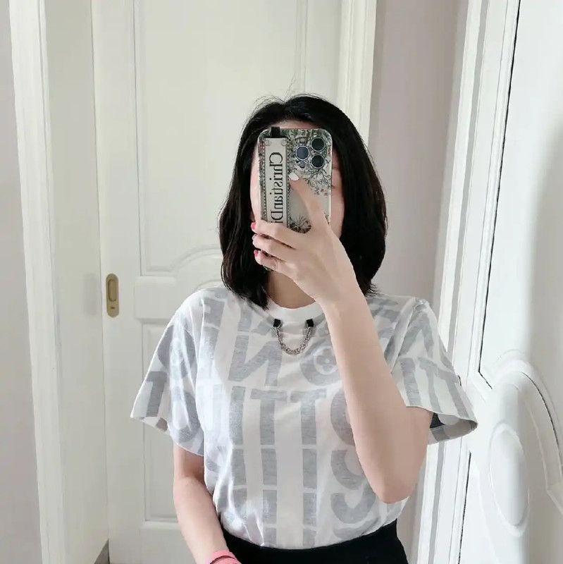 Louis Vuitton Louis Vuitton White Cotton T-shirt for Women 0089 Size S / US 4 / IT 40 - 7 Thumbnail