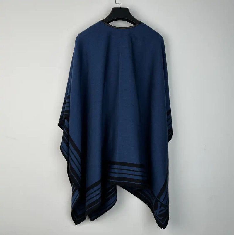 Louis Vuitton Louis Vuitton Ladies Deep Blue Knit Top 0089 Size ONE SIZE - 2 Thumbnail