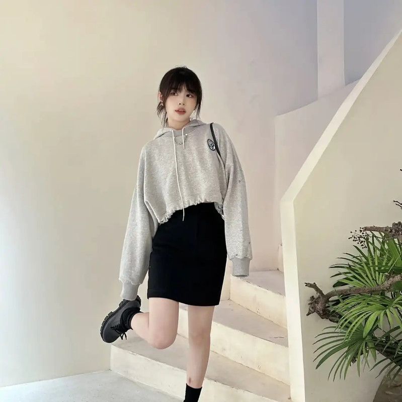 Louis Vuitton Louis Vuitton Gray Logo Crop Hoodie for Women 0089 Size XXS / US 00 / IT 34 - 7 Thumbnail
