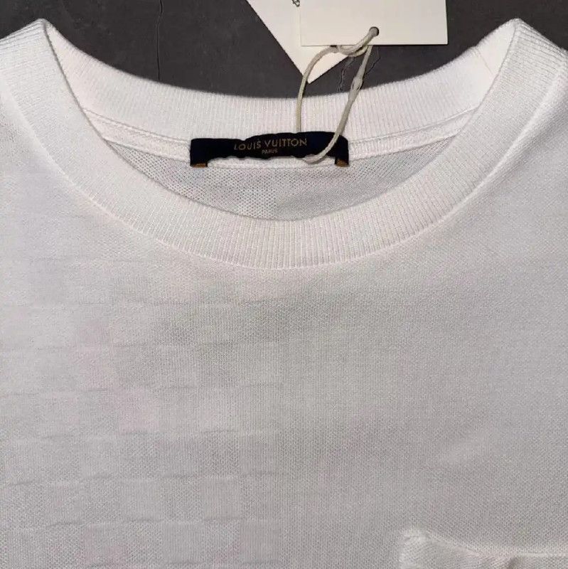 Louis Vuitton Louis Vuitton White Cotton Women's T-Shirt 0089 Size ONE SIZE - 2 Thumbnail