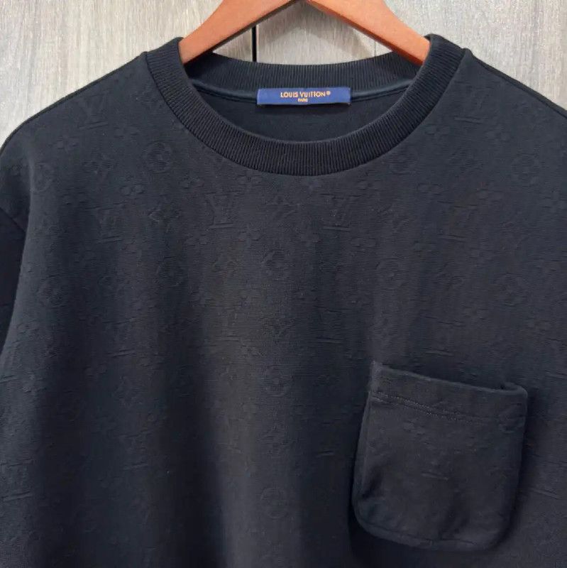 Louis Vuitton Louis Vuitton Black Leather T-Shirt for Women 0089 Size M / US 6-8 / IT 42-44 - 5 Thumbnail
