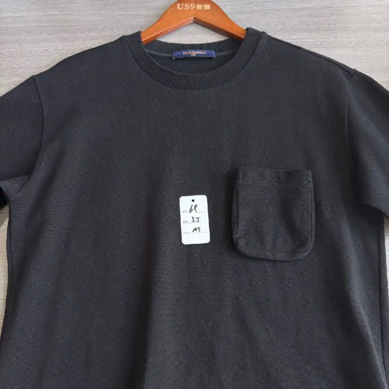 Louis Vuitton Louis Vuitton Black Leather T-Shirt for Women 0089 Size M / US 6-8 / IT 42-44 - 8 Thumbnail