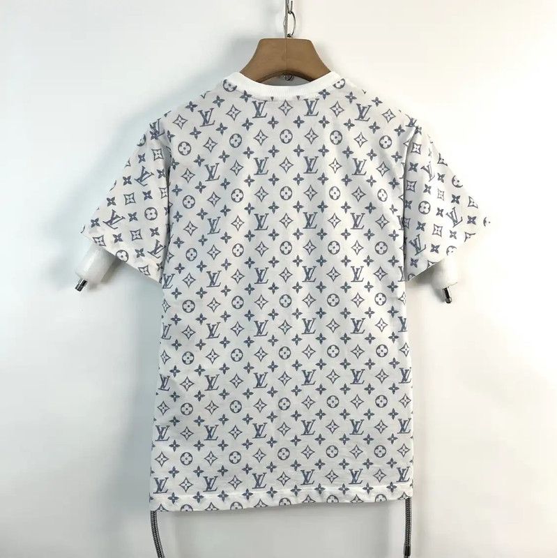 Louis Vuitton Louis Vuitton Summer White Graphic T-Shirt 0089 Size S / US 4 / IT 40 - 2 Thumbnail