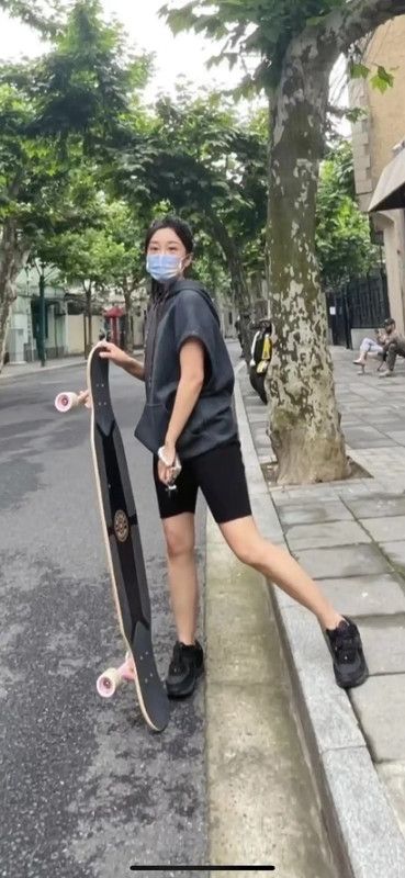 Louis Vuitton Louis Vuitton Gray Cotton Blend Women's Hoodie 0089 Size S / US 4 / IT 40 - 6 Thumbnail