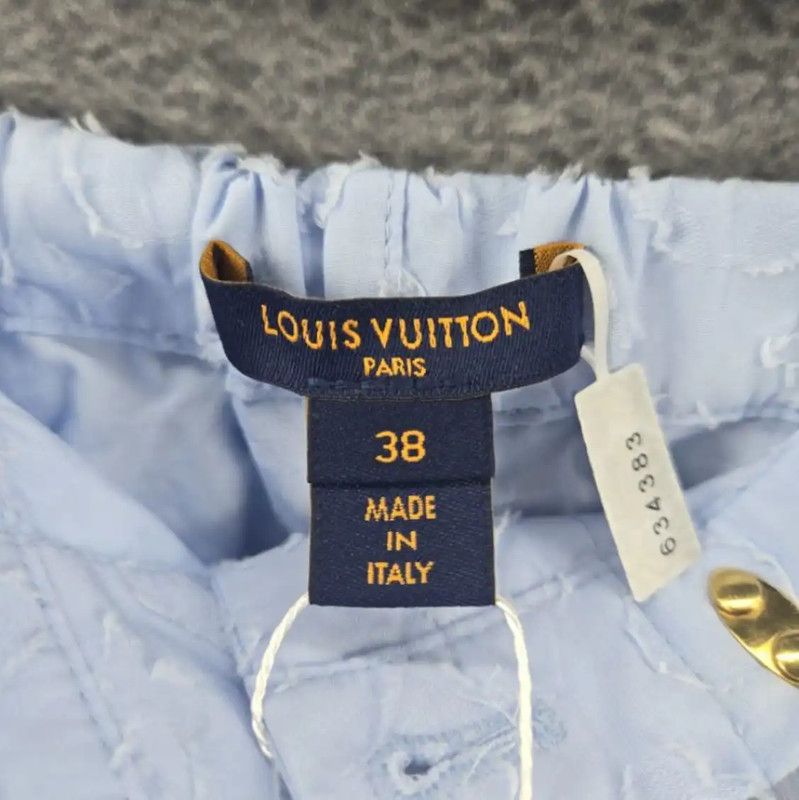 Louis Vuitton Louis Vuitton Blue Cotton Women's Shorts 0089 Size 28" / US 6 / IT 42 - 7 Thumbnail