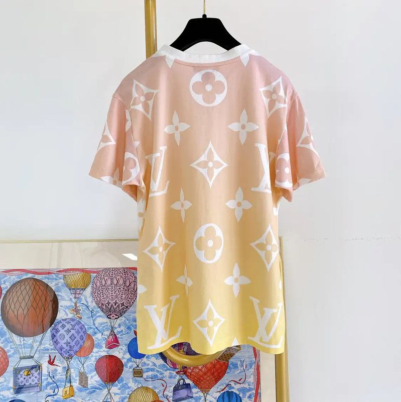 Louis Vuitton Louis Vuitton Summer Gray Cotton T-Shirt 0089 Size S / US 4 / IT 40 - 2 Thumbnail