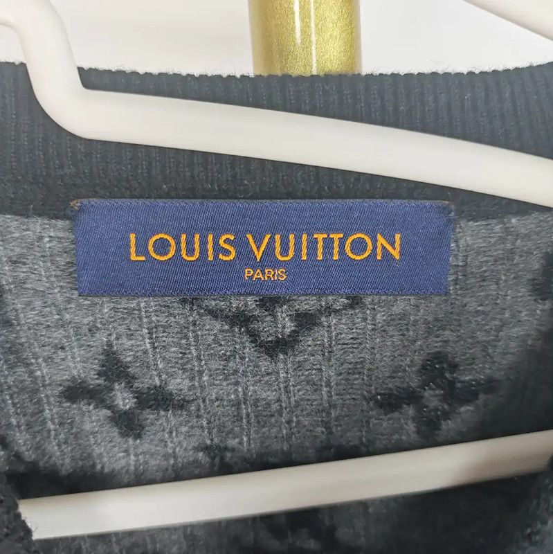 Louis Vuitton Louis Vuitton Black Cashmere Knit Sweater 0089 Size L / US 10 / IT 46 - 2 Thumbnail