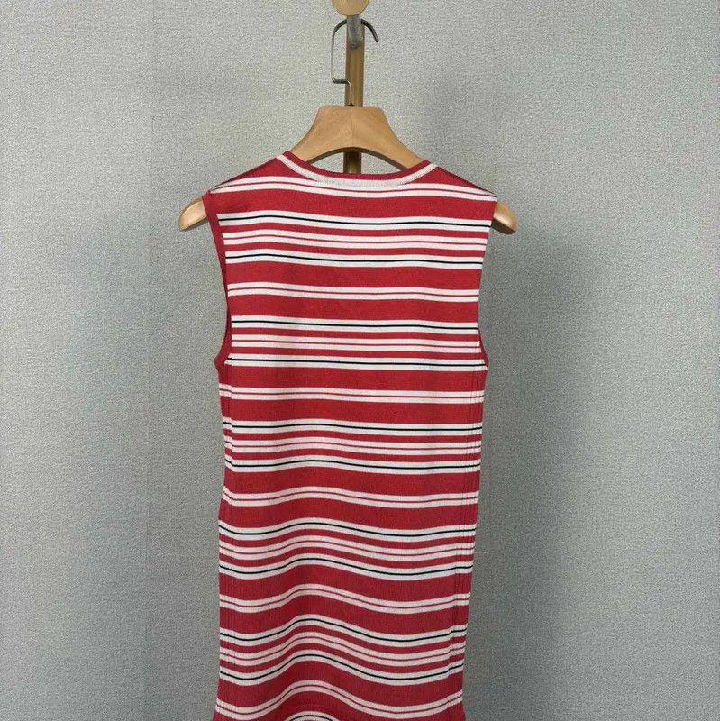 Louis Vuitton Louis Vuitton Red Striped Cotton T-shirt 0089 Size XS / US 0-2 / IT 36-38 - 2 Thumbnail