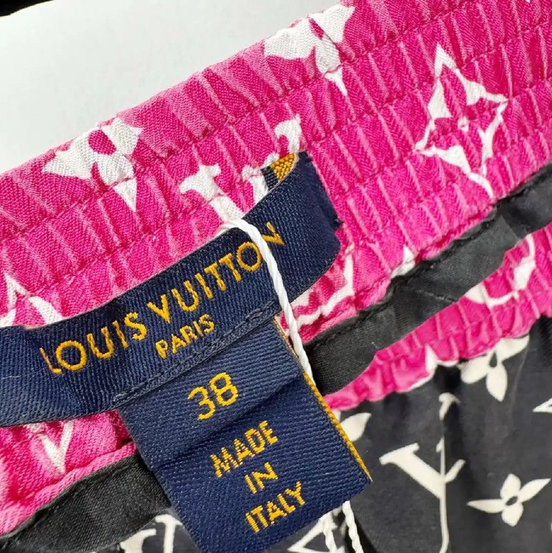 Louis Vuitton Louis Vuitton Colorful Women's Shorts 0089 Size 23" - 5 Thumbnail