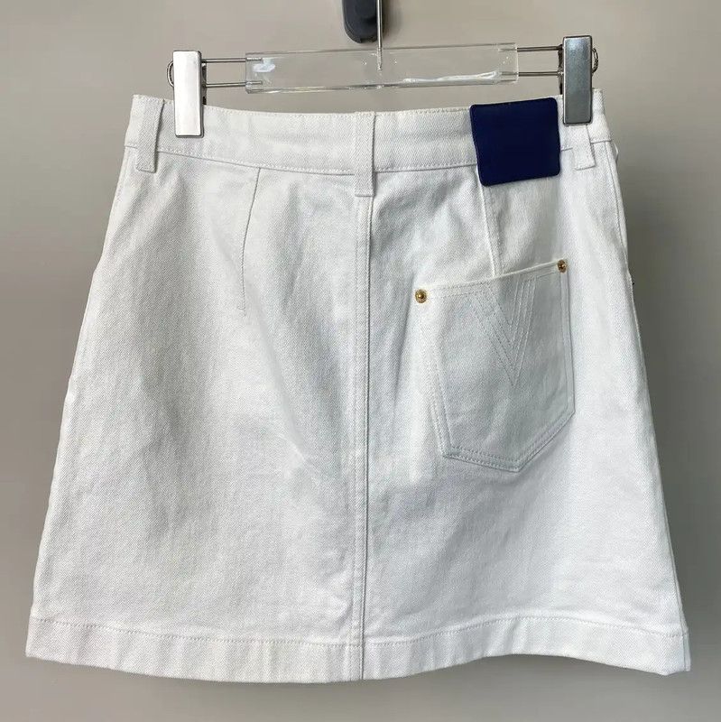 Louis Vuitton Louis Vuitton White Cotton Women's Skirt 0089 Size 23" - 2 Thumbnail