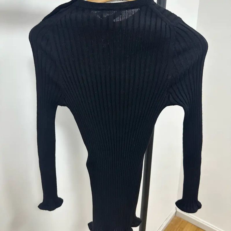 Louis Vuitton Louis Vuitton Black Wool Knit Top XS Size 0089 Size XS / US 0-2 / IT 36-38 - 2 Thumbnail