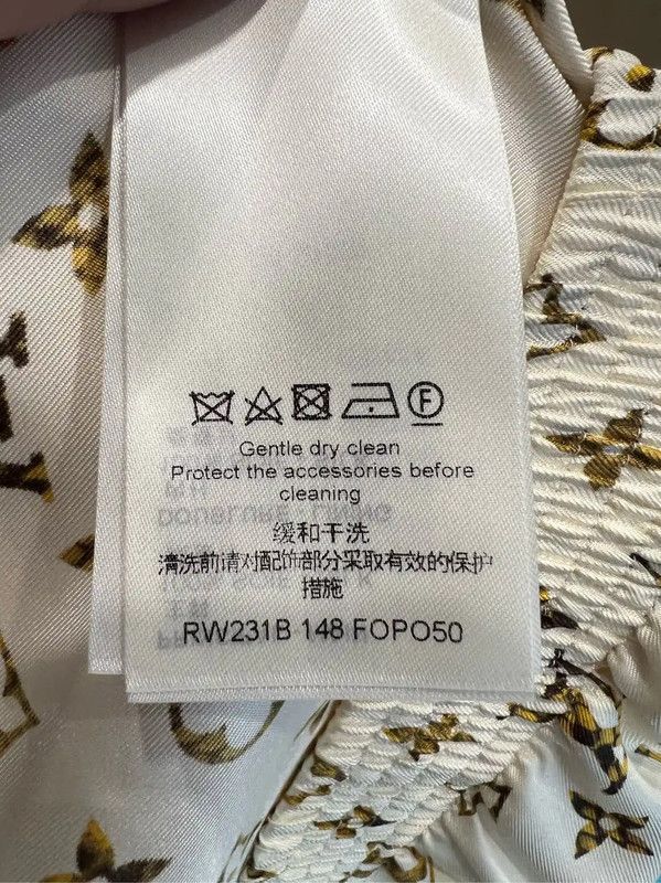 Louis Vuitton Louis Vuitton White Cotton XS Women's Shorts 0089 Size 22" - 5 Thumbnail