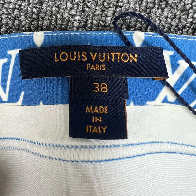 Louis Vuitton Louis Vuitton Light Blue Monogram Summer Pants 0089 Size 27" / US 4 / IT 40 - 5 Thumbnail